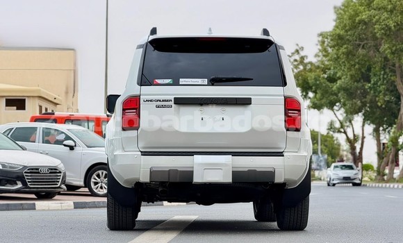 Buy Used Toyota Land Cruiser Prado White Car in Import - Dubai in Barbados Buy Used Toyota Land Cruiser Prado White Car in Import - Dubai in Barbados