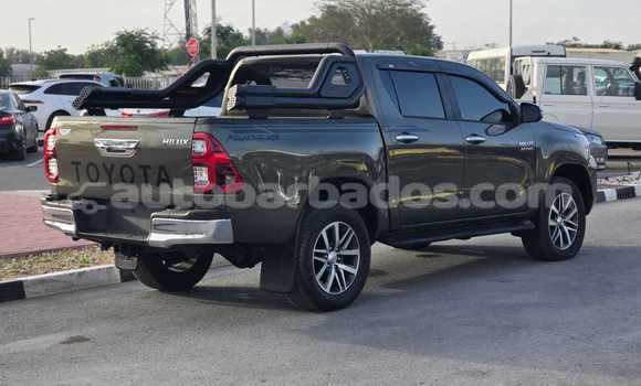 Buy Used Toyota Hilux Green Car in Import - Dubai in Barbados Buy Used Toyota Hilux Green Car in Import - Dubai in Barbados