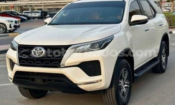 Buy Used Toyota Fortuner White Car in Bridgetown in Barbados Buy Used Toyota Fortuner White Car in Bridgetown in Barbados