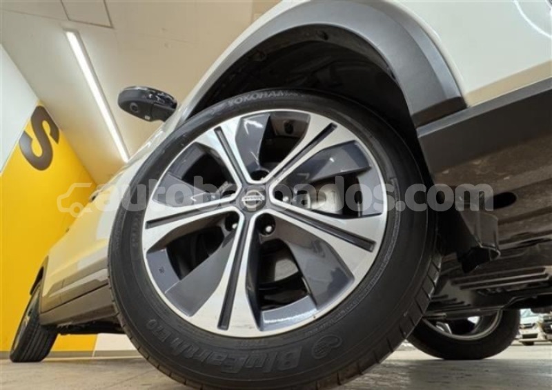 Big with watermark nissan kix barbados bridgetown 4894