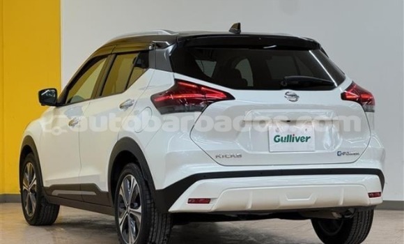 Buy Used Nissan Kix White Car in Bridgetown in Barbados Buy Used Nissan Kix White Car in Bridgetown in Barbados