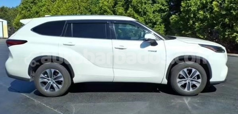 Big with watermark toyota highlander barbados bridgetown 4898