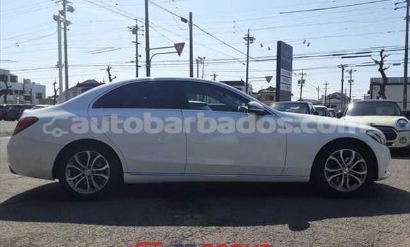 Buy Used Mercedes-Benz 200 White Car in Bridgetown in Barbados Buy Used Mercedes-Benz 200 White Car in Bridgetown in Barbados