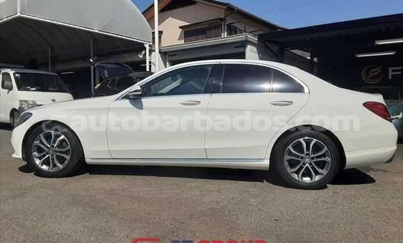 Buy Used Mercedes-Benz 200 White Car in Bridgetown in Barbados Buy Used Mercedes-Benz 200 White Car in Bridgetown in Barbados