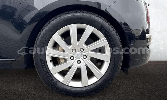 Buy Used Land Rover Range Rover Green Car in Import - Dubai in Barbados Buy Used Land Rover Range Rover Green Car in Import - Dubai in Barbados