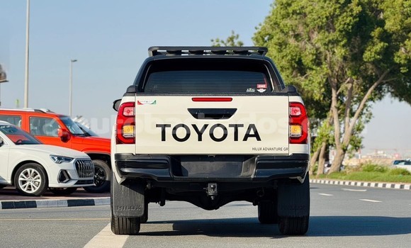 Buy Used Toyota Hilux White Car in Import - Dubai in Barbados Buy Used Toyota Hilux White Car in Import - Dubai in Barbados