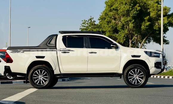 Buy Used Toyota Hilux White Car in Import - Dubai in Barbados Buy Used Toyota Hilux White Car in Import - Dubai in Barbados