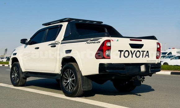Buy Used Toyota Hilux White Car in Import - Dubai in Barbados Buy Used Toyota Hilux White Car in Import - Dubai in Barbados