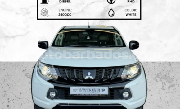 Buy Used Mitsubishi L200 White Car in Import - Dubai in Barbados