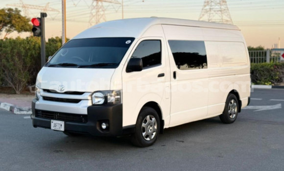 Buy Used Toyota Hiace White Car in Import - Dubai in Barbados Buy Used Toyota Hiace White Car in Import - Dubai in Barbados