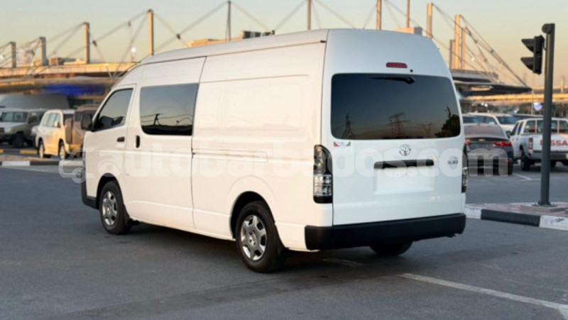Big with watermark toyota hiace barbados import dubai 4937