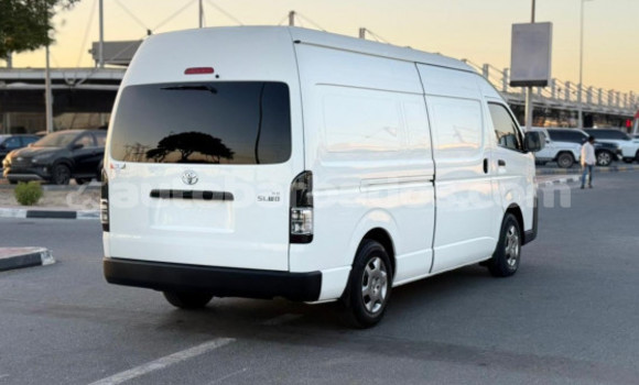 Buy Used Toyota Hiace White Car in Import - Dubai in Barbados Buy Used Toyota Hiace White Car in Import - Dubai in Barbados
