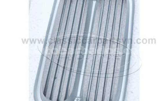 Buy Center grille BMW 2002 in Bridgetown in Barbados Buy Center grille BMW 2002 in Bridgetown in Barbados