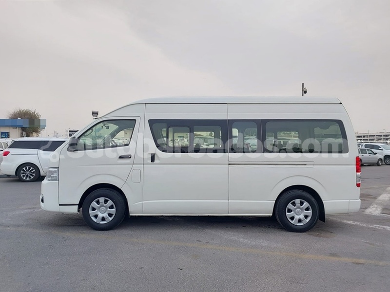 Big with watermark toyota hiace barbados greenland 4953