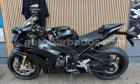 Buy New Yamaha TMAX Black Bike in Greenland in Barbados Buy New Yamaha TMAX Black Bike in Greenland in Barbados