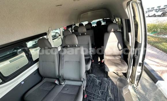 Buy Used Toyota Hiace White Car in Bridgetown in Barbados Buy Used Toyota Hiace White Car in Bridgetown in Barbados