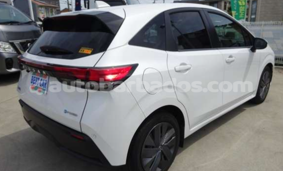Buy Import Nissan Note White Car in Bridgetown in Barbados Buy Import Nissan Note White Car in Bridgetown in Barbados