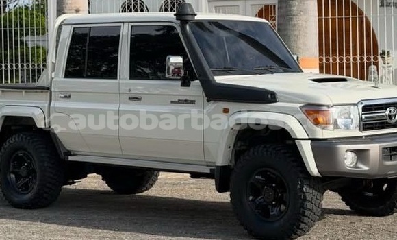 Buy Used Toyota Land Cruiser White Car in Bridgetown in Barbados