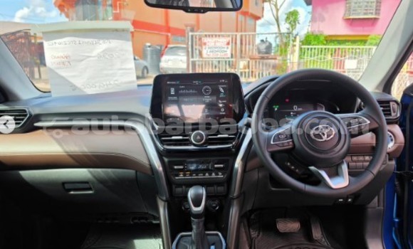 Buy Import Toyota Urban Cruiser Blue Car in Bridgetown in Barbados Buy Import Toyota Urban Cruiser Blue Car in Bridgetown in Barbados