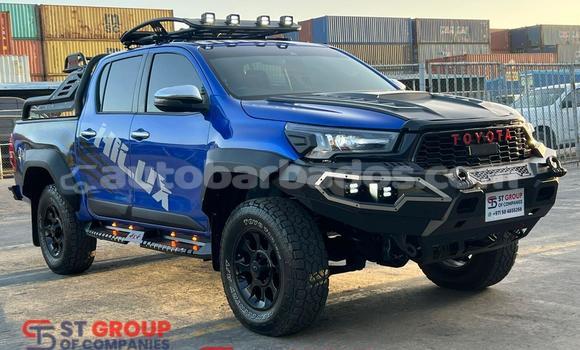Buy Used Toyota Hilux Blue Car in Import - Dubai in Barbados