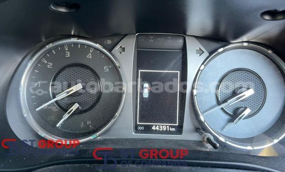 Buy Used Toyota Hilux Blue Car in Import - Dubai in Barbados Buy Used Toyota Hilux Blue Car in Import - Dubai in Barbados