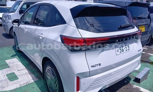Buy Used Nissan Note White Car in Bridgetown in Barbados Buy Used Nissan Note White Car in Bridgetown in Barbados