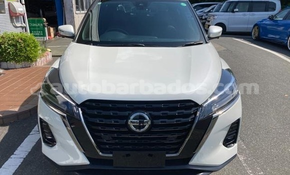 Buy Used Nissan Kix White Car in Bridgetown in Barbados Buy Used Nissan Kix White Car in Bridgetown in Barbados