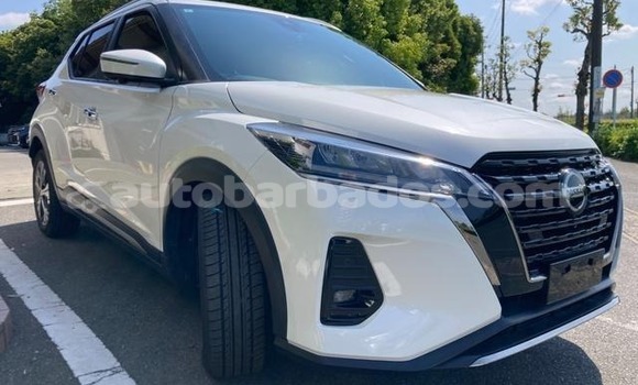 Buy Used Nissan Kix White Car in Bridgetown in Barbados Buy Used Nissan Kix White Car in Bridgetown in Barbados