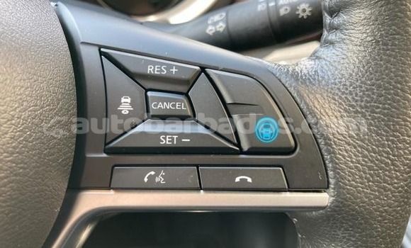 Buy Used Nissan Kix White Car in Bridgetown in Barbados Buy Used Nissan Kix White Car in Bridgetown in Barbados