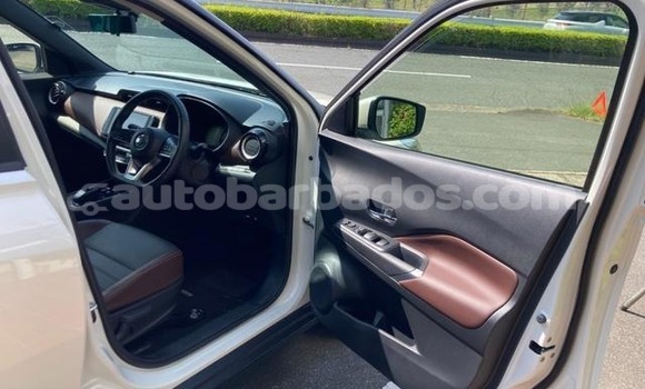 Buy Used Nissan Kix White Car in Bridgetown in Barbados Buy Used Nissan Kix White Car in Bridgetown in Barbados