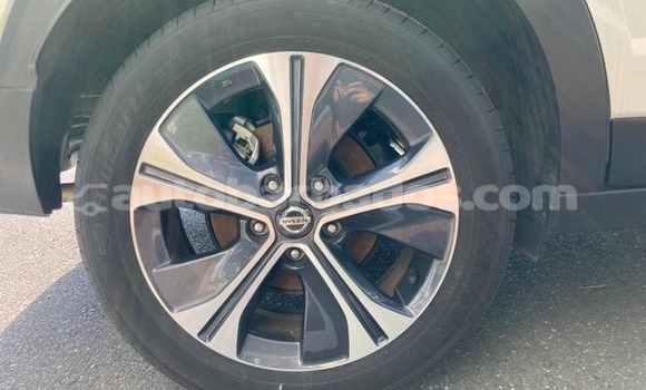 Buy Used Nissan Kix White Car in Bridgetown in Barbados Buy Used Nissan Kix White Car in Bridgetown in Barbados