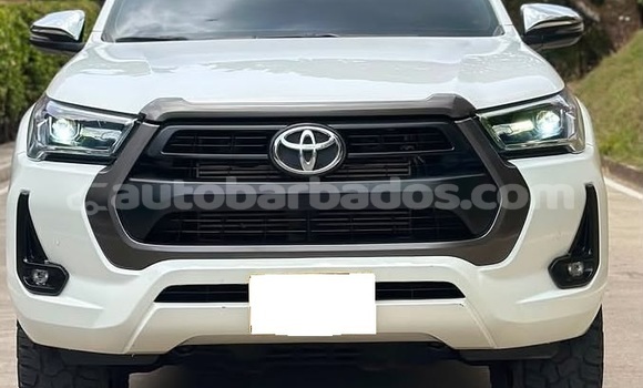 Buy Used Toyota Hilux White Car in Bridgetown in Barbados Buy Used Toyota Hilux White Car in Bridgetown in Barbados