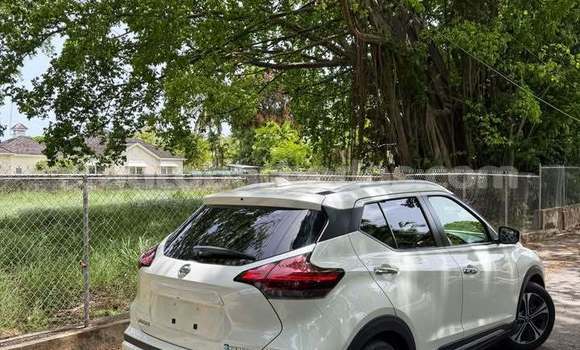 Buy Used Nissan Kix White Car in Hillaby in Barbados Buy Used Nissan Kix White Car in Hillaby in Barbados