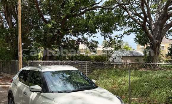 Buy Used Nissan Kix White Car in Hillaby in Barbados Buy Used Nissan Kix White Car in Hillaby in Barbados