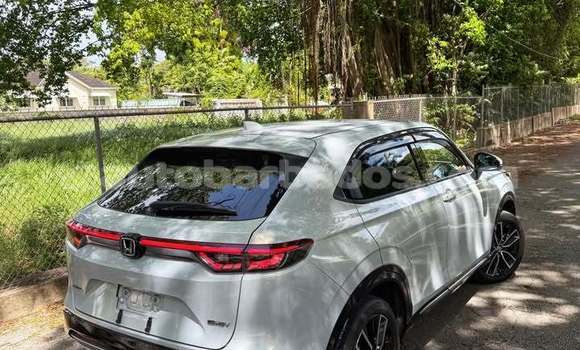 Buy Used Honda Vezel White Car in Greenland in Barbados Buy Used Honda Vezel White Car in Greenland in Barbados