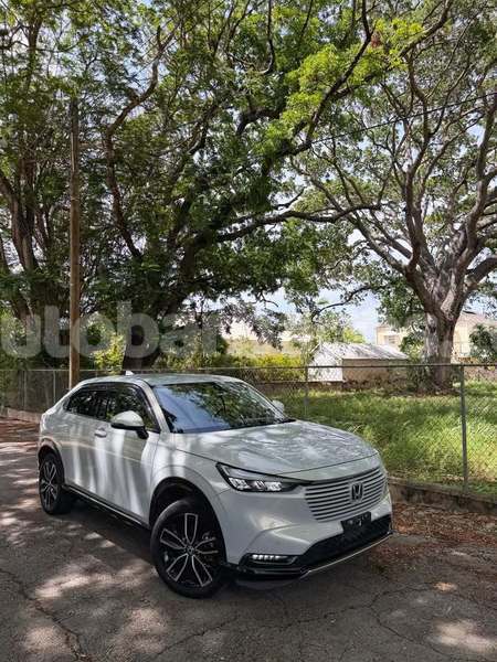 Big with watermark honda vezel barbados greenland 5049