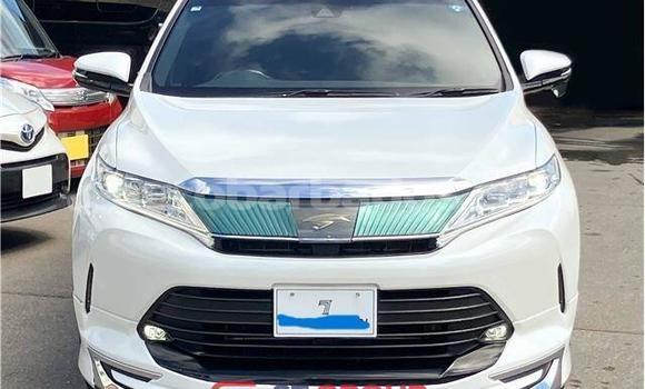 Buy Import Toyota Harrier White Car in Import - Dubai in Barbados Buy Import Toyota Harrier White Car in Import - Dubai in Barbados
