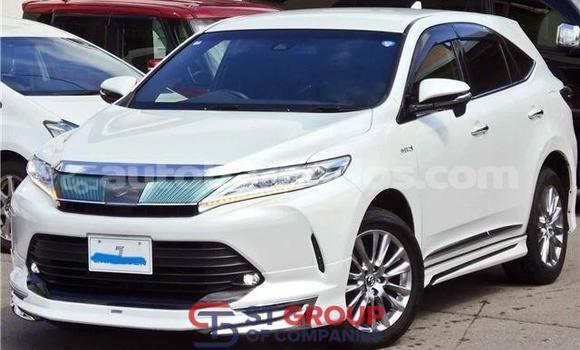Buy Import Toyota Harrier White Car in Import - Dubai in Barbados Buy Import Toyota Harrier White Car in Import - Dubai in Barbados