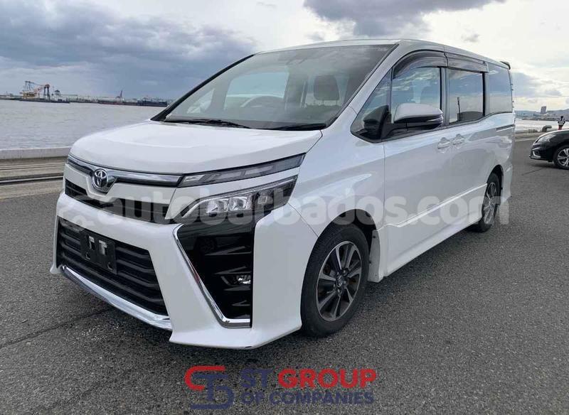 Big with watermark toyota voxy barbados import dubai 5088