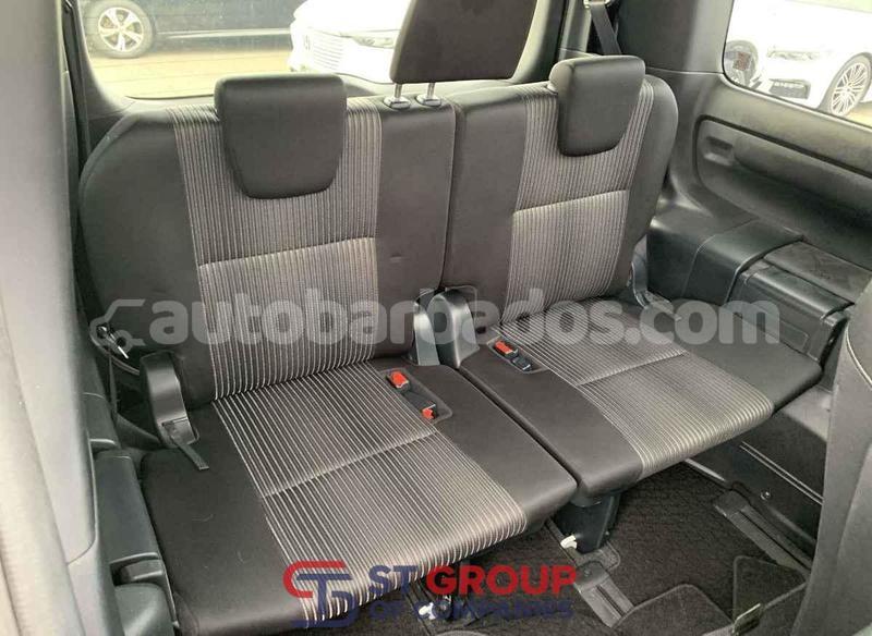Big with watermark toyota voxy barbados import dubai 5088