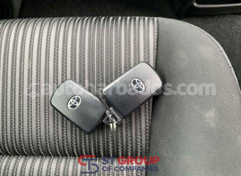 Big with watermark toyota voxy barbados import dubai 5088