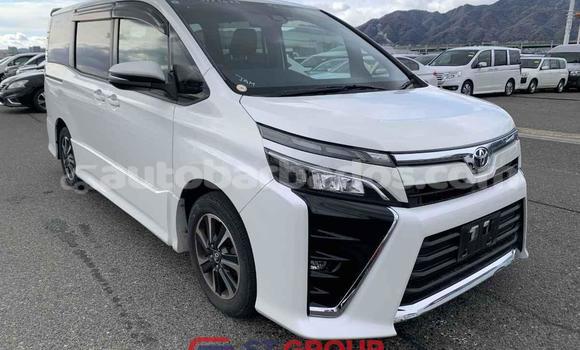 Buy Import Toyota Voxy White Car in Import - Dubai in Barbados Buy Import Toyota Voxy White Car in Import - Dubai in Barbados