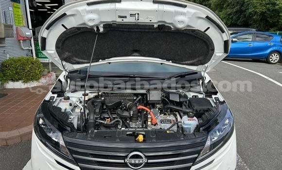 Buy Used Nissan Note White Car in Bridgetown in Barbados Buy Used Nissan Note White Car in Bridgetown in Barbados