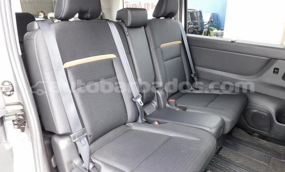 Buy Used Nissan Serena Silver Car in Bridgetown in Barbados Buy Used Nissan Serena Silver Car in Bridgetown in Barbados