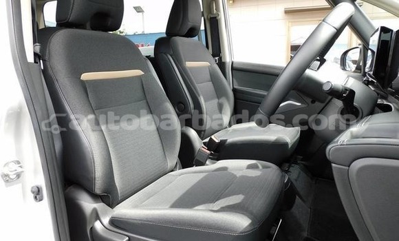 Buy Used Nissan Serena Silver Car in Bridgetown in Barbados Buy Used Nissan Serena Silver Car in Bridgetown in Barbados
