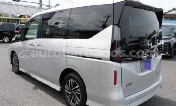 Buy Used Nissan Serena Silver Car in Bridgetown in Barbados Buy Used Nissan Serena Silver Car in Bridgetown in Barbados