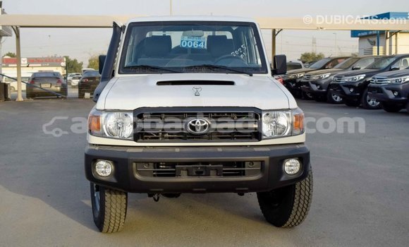 Buy Import Toyota Land Cruiser White Car in Import - Dubai in Barbados Buy Import Toyota Land Cruiser White Car in Import - Dubai in Barbados