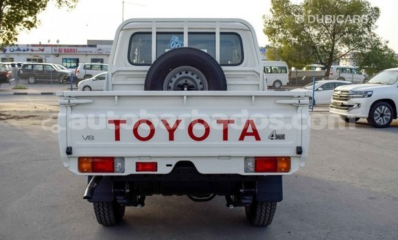 Buy Import Toyota Land Cruiser White Car in Import - Dubai in Barbados Buy Import Toyota Land Cruiser White Car in Import - Dubai in Barbados