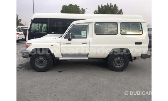 Buy Import Toyota Land Cruiser White Car in Import - Dubai in Barbados Buy Import Toyota Land Cruiser White Car in Import - Dubai in Barbados