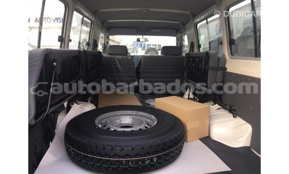 Buy Import Toyota Land Cruiser White Car in Import - Dubai in Barbados Buy Import Toyota Land Cruiser White Car in Import - Dubai in Barbados